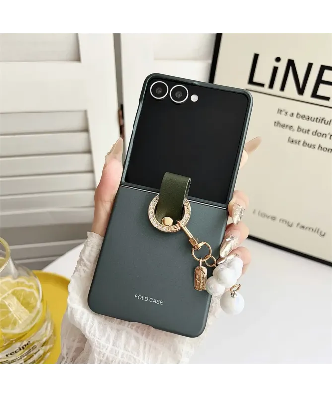 Coque Samsung Galaxy Z Flip 7 Ultra Fine avec Pendentif Perlé | PEARLY