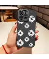 Coque iPhone 13 Pro Max Fleurs Blanches Minimaliste