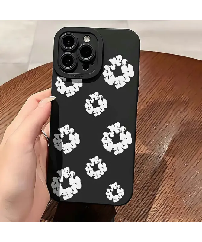 Coque iPhone 13 Pro Max Fleurs Blanches Minimaliste