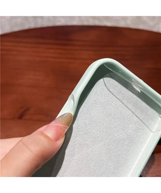 Coque iPhone 16 Pro Silicone Liquide avec Dragonne