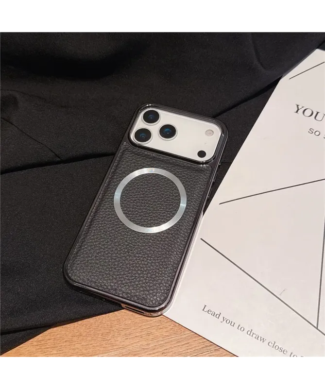 Coque iPhone 17 Pro Max Effet Cuir Grainé et Contour Métal