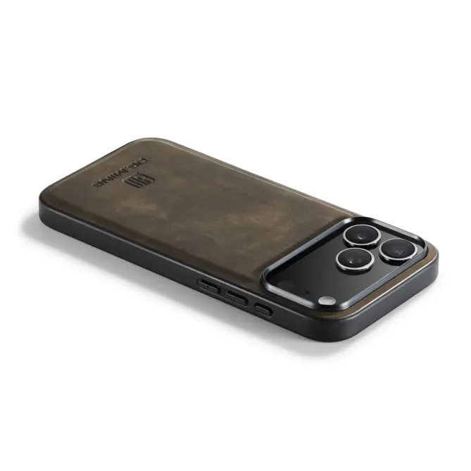 Coque iPhone 17 Pro DG.MING imitation cuir