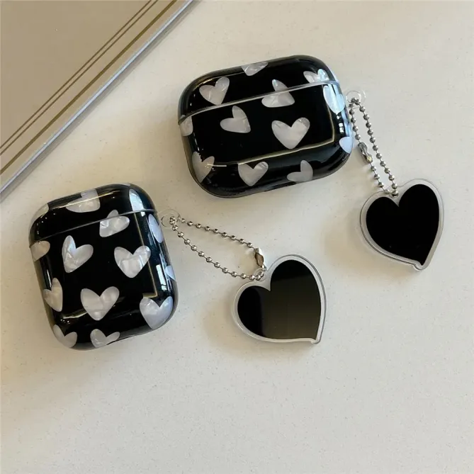 Coque AirPods 4 Cœurs Nacrés | ÉCLAT