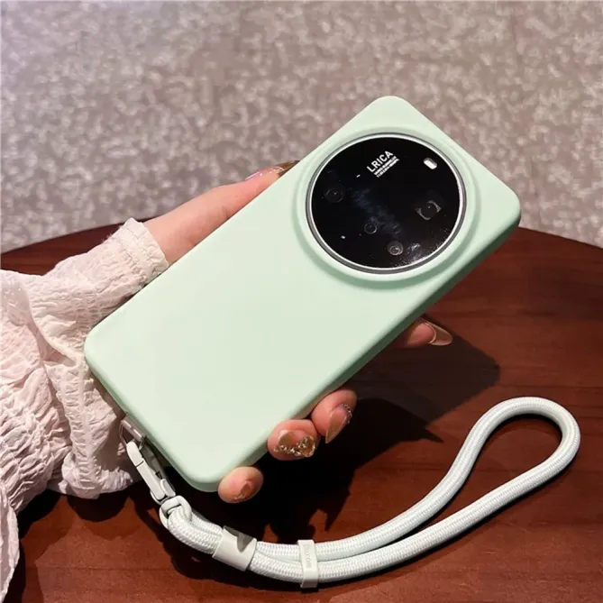 Coque Xiaomi 15 Ultra en Silicone Liquide Douce avec Dragonne Antichoc