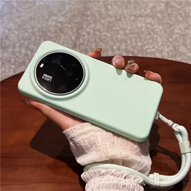 Coque Xiaomi 15 Ultra en Silicone Liquide Douce avec Dragonne Antichoc