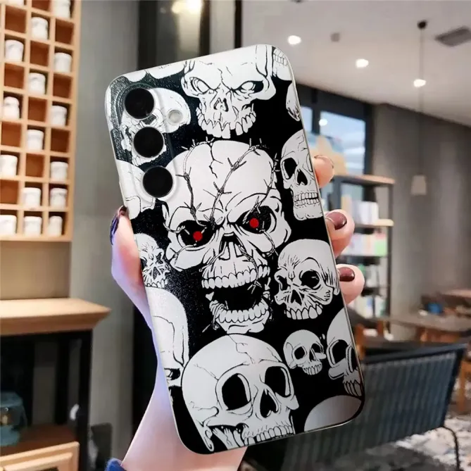 Coque Samsung Galaxy S26 Plus Têtes de Mort Gothique