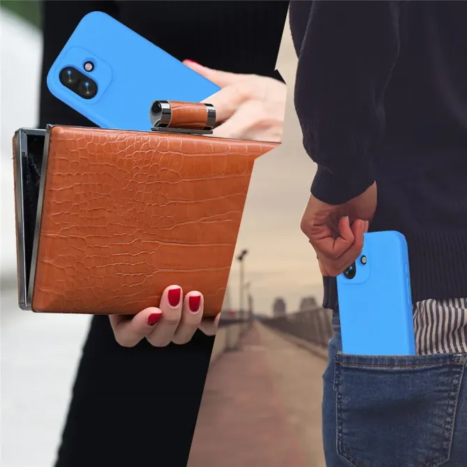 Coque iPhone 17 EVA Antichoc Souple Protection Caméra Renforcée