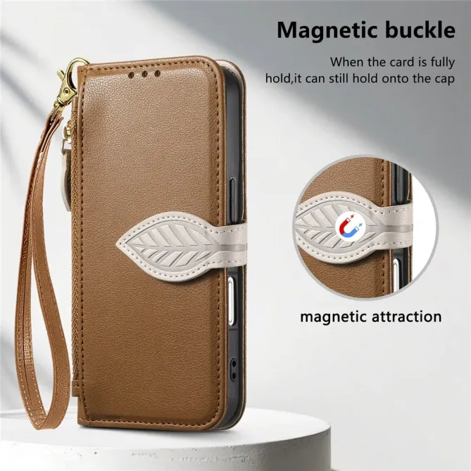 Housse iPhone 17 Leaf & Chic