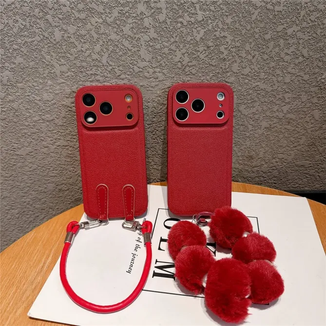 Coque iPhone 17 Pro cuir avec dragonne sécurisée