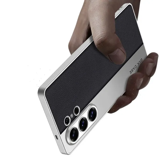 Coque Samsung Galaxy S26 Ultra carbone métal brossé mate