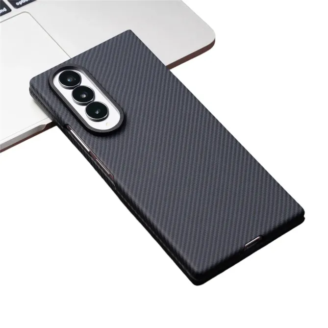 Coque Samsung Galaxy Z Fold 3 magnétique carbone + film verre