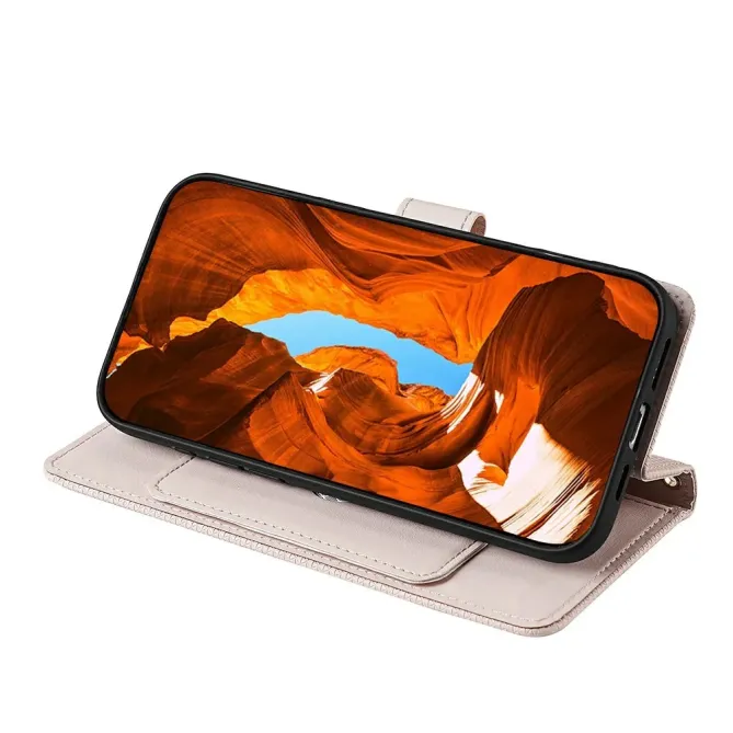 Housse Moto G06 Power / Moto G06 Triangles Imprimés