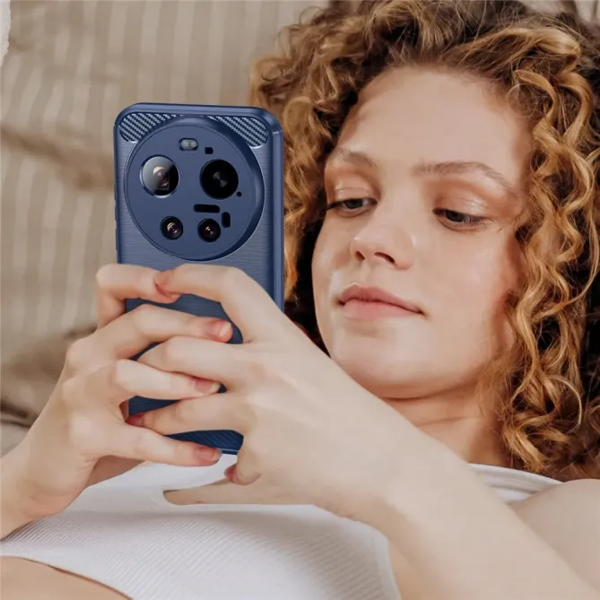 Coque Xiaomi 17 Ultra effet brossé silicone