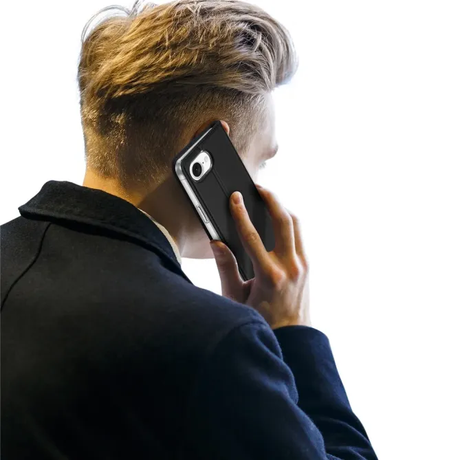 Housse iPhone 17e / 16e Revêtement Satiné
