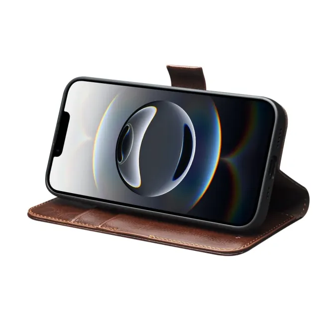 Housse iPhone 17e / 16e QIALINO en cuir véritable