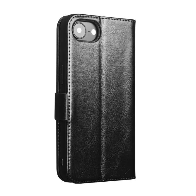 Housse iPhone 17e / 16e QIALINO en cuir véritable