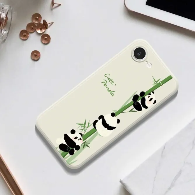 Coque iPhone 17e / 16e Cute Panda et Bambou