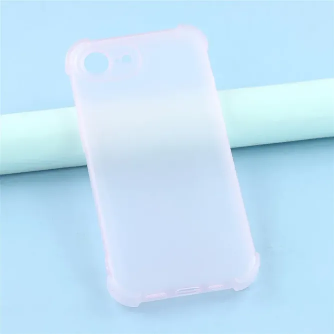 Coque iPhone 17e / 16e Silicone Mat Translucide à Coins Renforcés