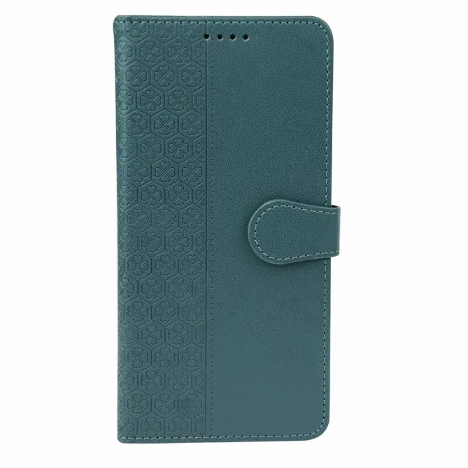 Housse iPhone 17e / 16e Coeurs Design Trèfle