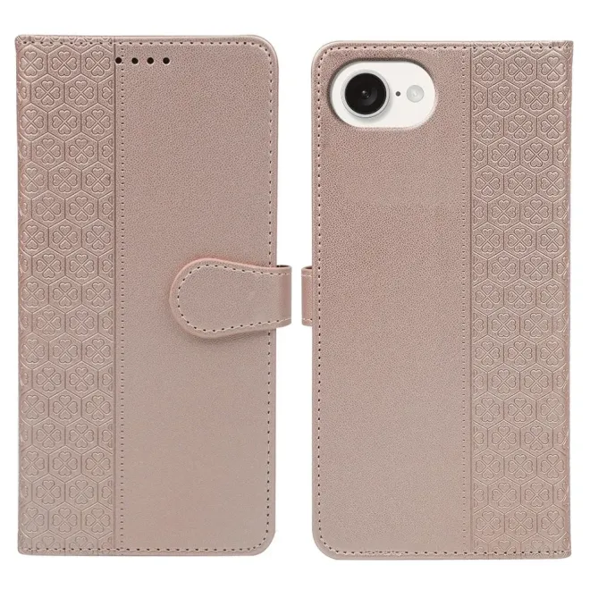 Housse iPhone 17e / 16e Coeurs Design Trèfle