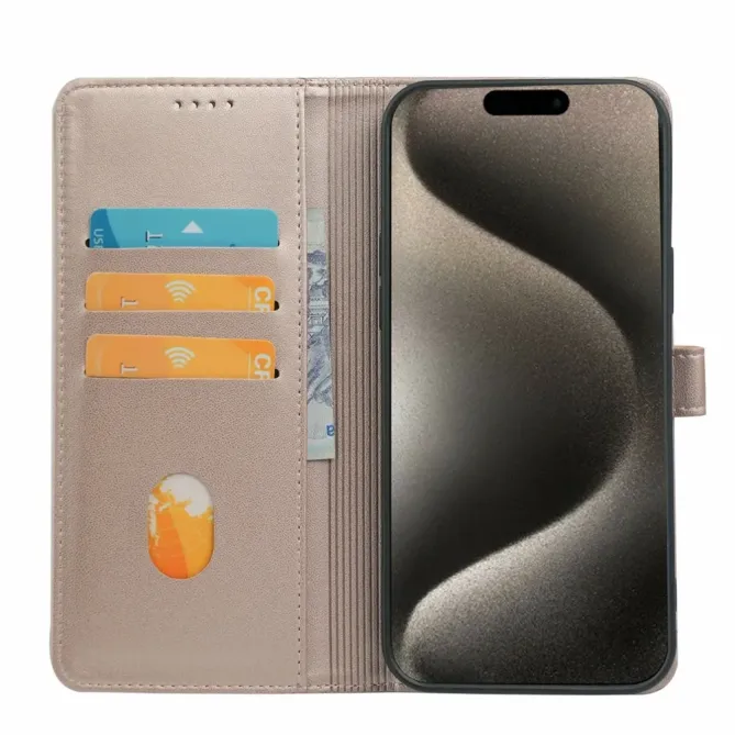 Housse iPhone 17e / 16e Coeurs Design Trèfle