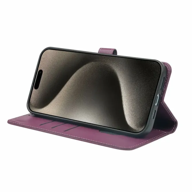 Housse iPhone 17e / 16e Coeurs Design Trèfle