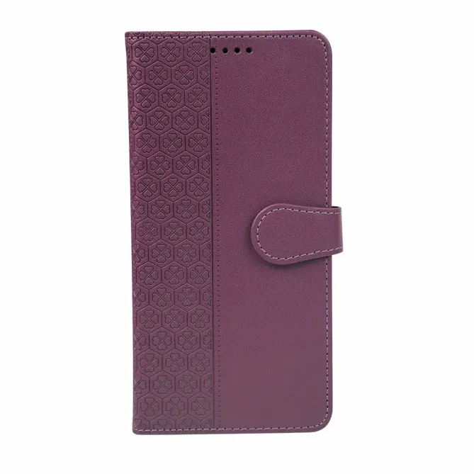 Housse iPhone 17e / 16e Coeurs Design Trèfle