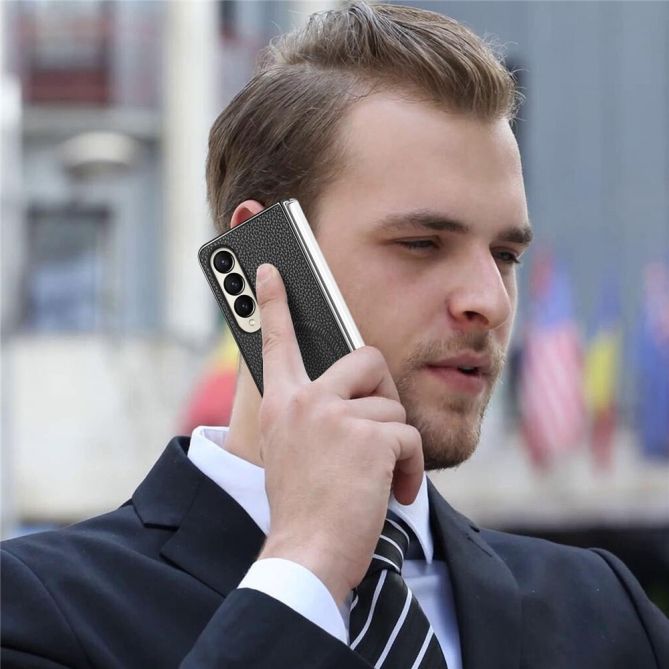 Coque Samsung Galaxy Z Fold 4 simili cuir grain litchi avec anneau aimanté et verre trempé