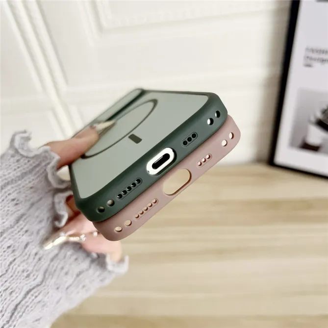 Coque iPhone 15 magnétique touché peau bi-matière