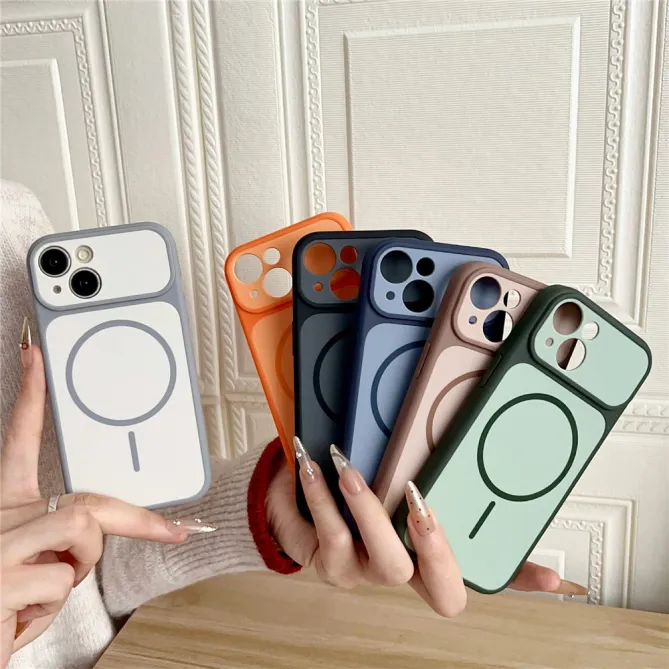 Coque iPhone 15 magnétique touché peau bi-matière