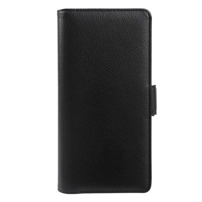 Housse iPhone 15 effet cuir grainé à double fermeture magnétique