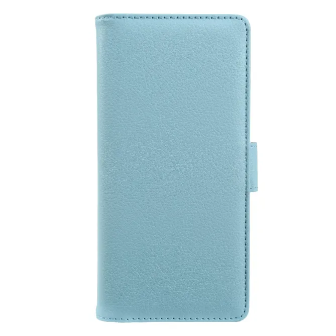 Housse iPhone 15 effet cuir grainé à double fermeture magnétique
