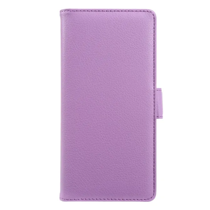 Housse iPhone 15 effet cuir grainé à double fermeture magnétique