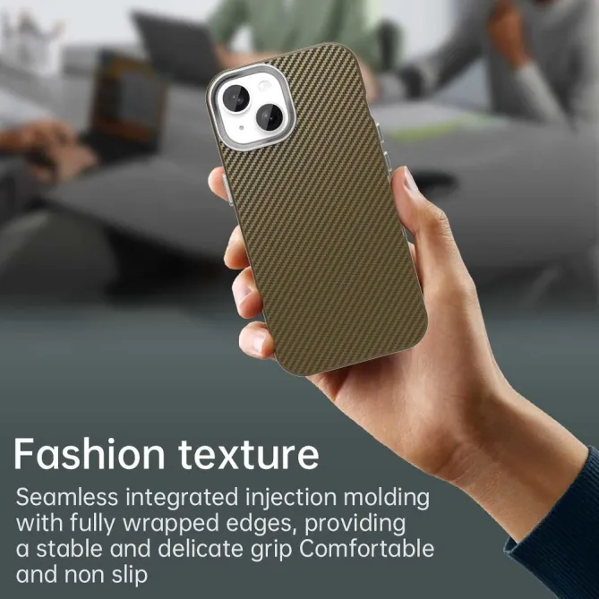 Coque iPhone 15 hybride texture fibre de carbone