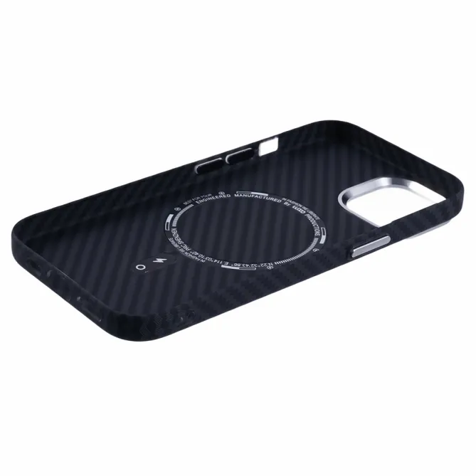 Coque iPhone 15 magnétique fibre de carbone Racing