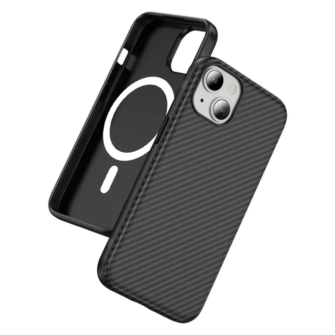 Coque iPhone 15 magnétique fibre de carbone toucher peau