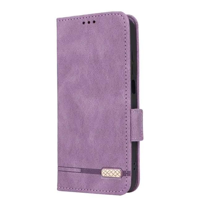 Étui Motorola Moto G67 / G77 Simili Cuir Vintage - Décor Métal