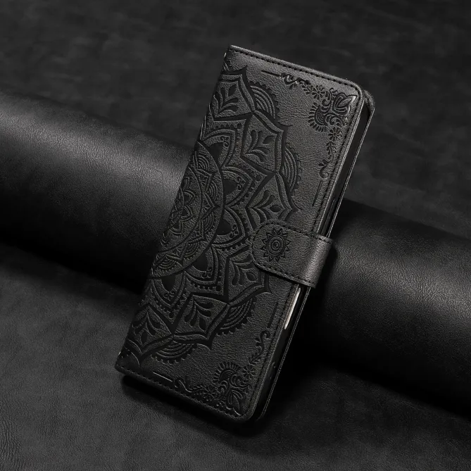 Housse Mandala Gaufrée Motorola Moto G77 G67 Simili Cuir Porte-Cartes