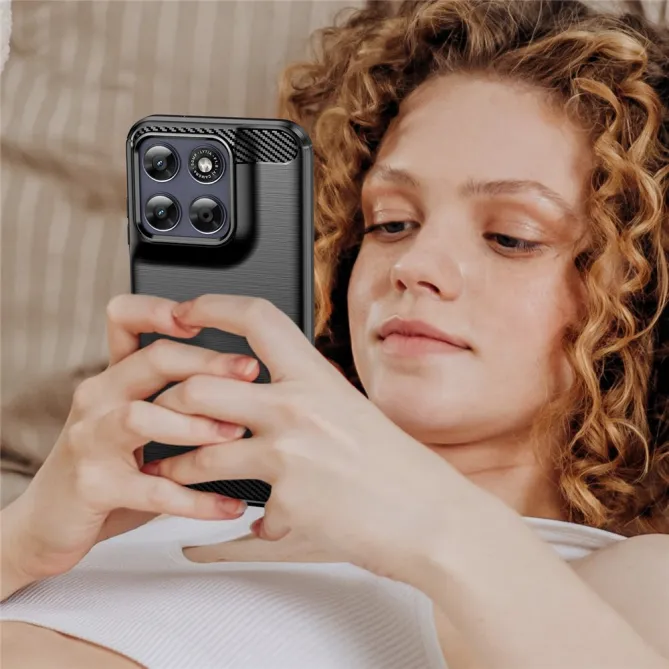 Coque Motorola Moto G77 / G67 Effet Brossé