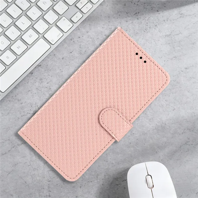 Housse iPhone 16 Plus texture diamant avec dragonne