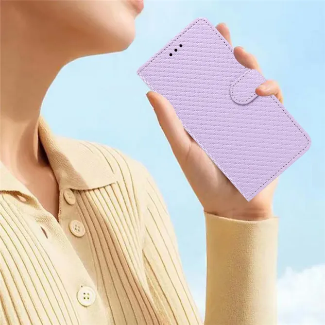 Housse iPhone 16 Plus texture diamant avec dragonne
