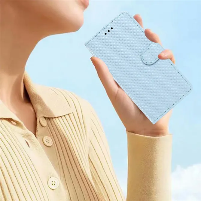 Housse iPhone 16 Plus texture diamant avec dragonne