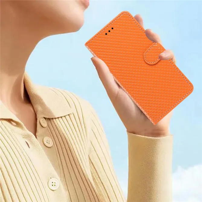 Housse iPhone 16 Plus texture diamant avec dragonne