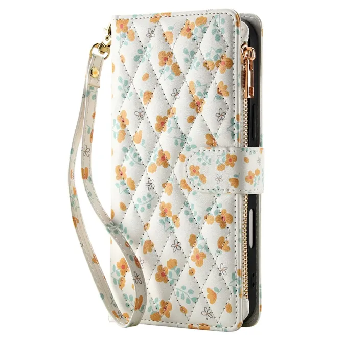 Housse iPhone 16 Plus motif floral matelassé zippée avec bandoulière