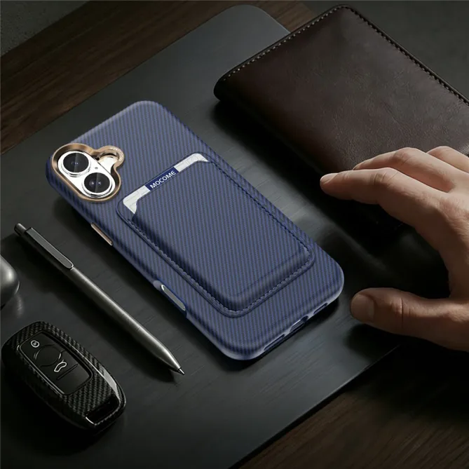 Coque iPhone 16 Plus texture carbone magnétique avec porte-cartes détachable
