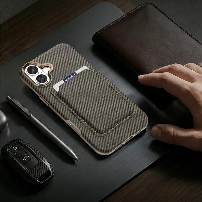 Coque iPhone 16 Plus texture carbone magnétique avec porte-cartes détachable