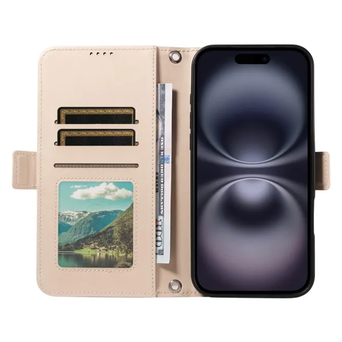 Housse iPhone 16 Plus matelassé losanges strass avec dragonne et bandoulière