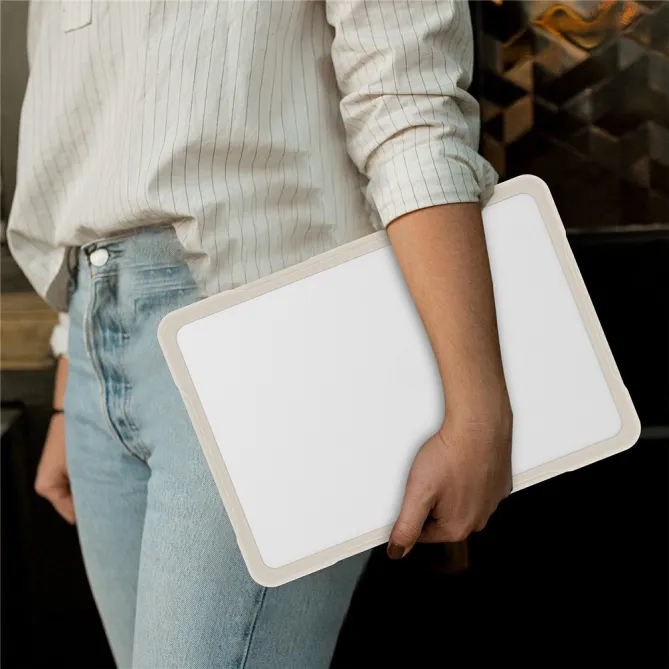 Coque MacBook Neo 13 pouces Fortress Triple Couche