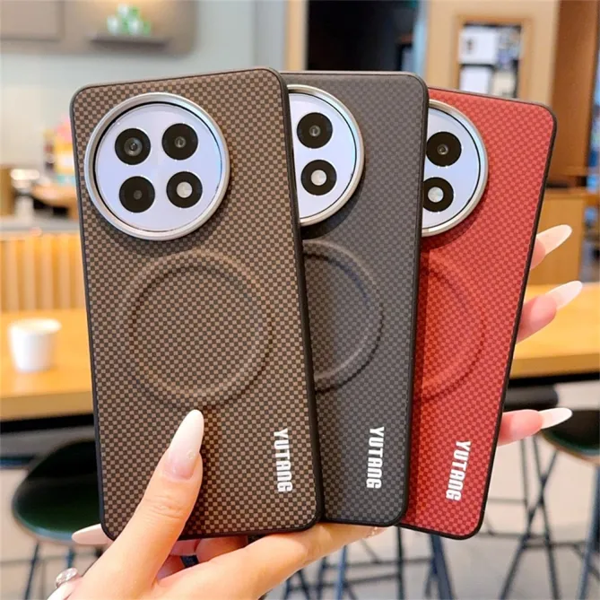 Coque OnePlus 13R Magnétique Effet Carbone Tissé