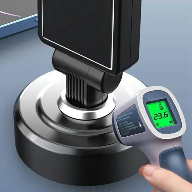 Chargeur Voiture Compact Câble USB-C Enrouleur 30W